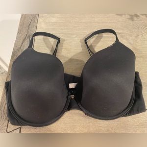 Victoria’s Secret Black bra size 38DD-Body by Victoria- lightly lined